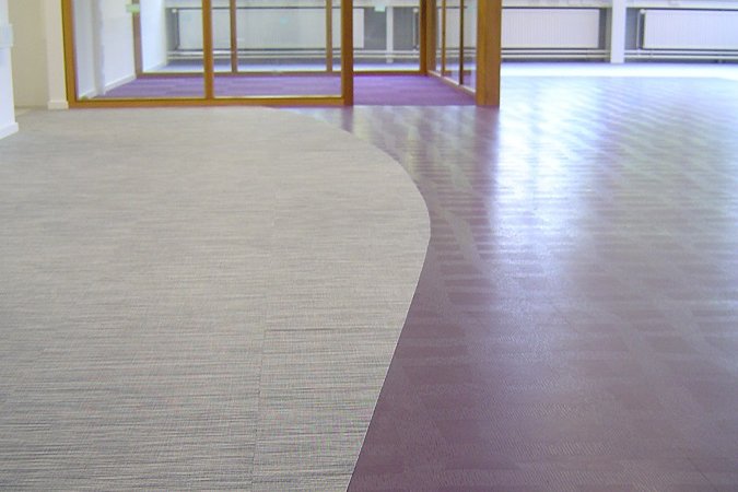Vinyl vloer laten leggen scheiding